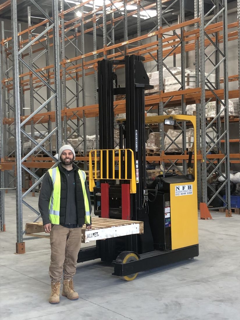 Hyster high reach